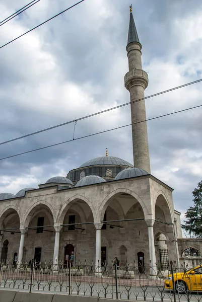 Istambul, Turquia, 29 de janeiro de 2019: Molla Celebi Mesquita, 1586 Arco — Fotografia de Stock