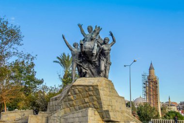 Antalya, Türkiye, 18 Aralık 2010: Saat Kulesi ile Muratpaşa,