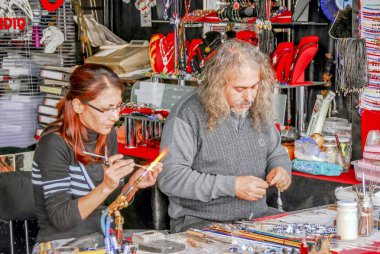 Antalya, Türkiye, 17 Aralık 2010: cam ustaları Ka Pazar,