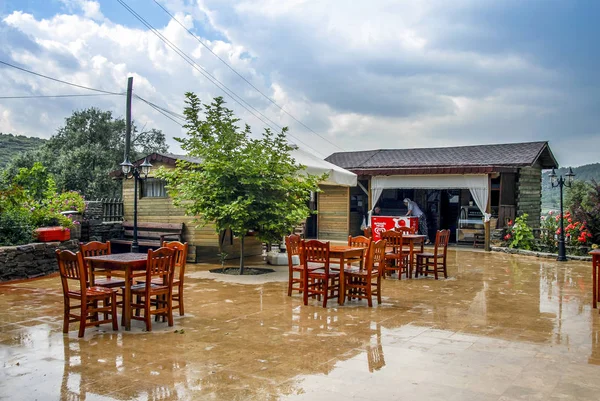 Mugla, Turquía, 13 de mayo de 2012: Belén Café en la aldea de Caybuku — Foto de Stock