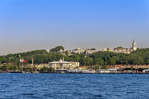 Istanbul, Turkey, 17 May 2015: Topkapi Palace, Sarayburnu — Stock Photo, Image