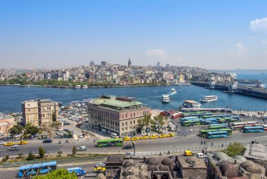 Istanbul, Türkiye, 25 Nisan 2006: Galata Köprüsü, Eminönü