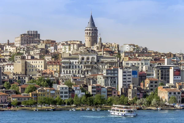 Istanbul, Turcja, 11 czerwca 2007 r.: Wieża Galata, Karakoy — Zdjęcie stockowe