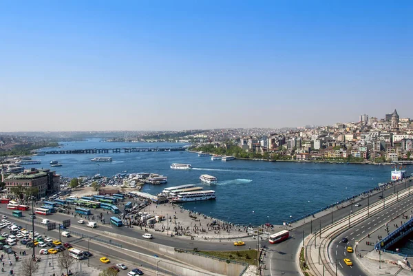 Istanbul, 25 aprile 2006: Halic, Eminonu — Foto Stock