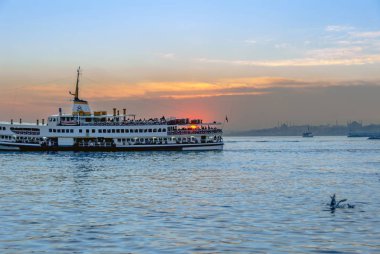 İstanbul, Türkiye, 14 Nisan 2007: Şehir hatları feribot, Kadıköy 