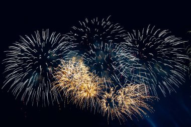 Piroteknik Haritayı tatil onuruna. Scarlet yelken. Büyük piroteknik göstermek. Çarpıcı bir yangın Festivali. Kutlama. Çok renkli gökyüzü. Hem de çok alacalı güzel salutes.glittering, etherial, huşu