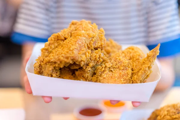 Poulet Frit Dans Une Boîte Papier — Photo