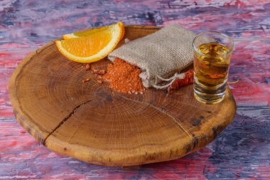 Portakal dilimleri, Meksika içkiyle vurdu Mezcal biber ve solucan tuz oaxaca Meksika