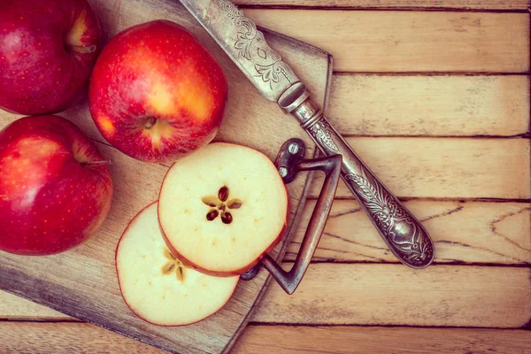 Apples Rustic Chopping Board Knife — Stock Photo, Image