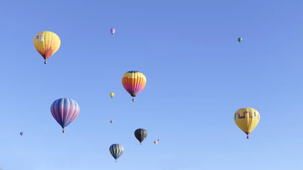 Kleurrijke Hete Lucht Ballonnen Zweven Albuquerque Ballonfestival — Stockfoto