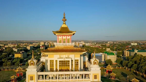 Die Goldene Residenz Des Buddha Shakyamuni Bei Sonnenaufgang Ist Der — Stockfoto