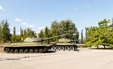 Rusya, Saratov - 27 Ağustos 2017: tanklar. Zafer Parkı Büyük Vatanseverlik Savaşı zaferle 30th yıldönümü onuruna 1975 yılında kurulmuştur.