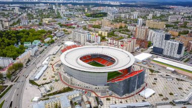 Rusya, Ekaterinburg - 30 Mayıs 2018: Merkez stadyum Yekaterinburg şehir. 2018, Dron dan FIFA futbol konumuyla eşleşen  