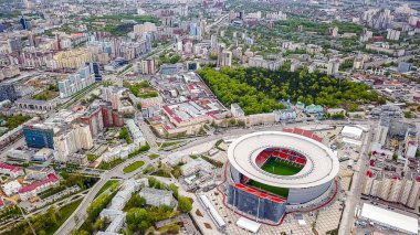 Rusya, Ekaterinburg - 30 Mayıs 2018: Merkez stadyum Yekaterinburg şehir. 2018, Dron dan FIFA futbol konumuyla eşleşen  