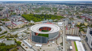Rusya, Ekaterinburg - 30 Mayıs 2018: Merkez stadyum Yekaterinburg şehir. 2018, Dron dan FIFA futbol konumuyla eşleşen  