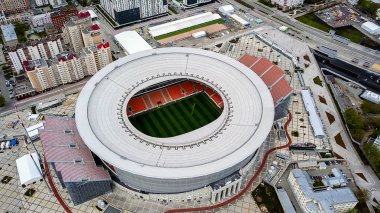 Rusya, Ekaterinburg - 30 Mayıs 2018: Merkez stadyum Yekaterinburg şehir. 2018, Dron dan FIFA futbol konumuyla eşleşen  