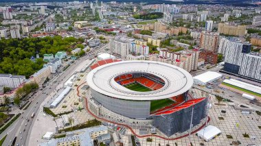 Rusya, Ekaterinburg - 30 Mayıs 2018: Merkez stadyum Yekaterinburg şehir. 2018, Dron dan FIFA futbol konumuyla eşleşen  