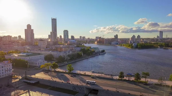 Rusia Ekaterimburgo Junio 2018 Panorama Del Estanque Ciudad Ekaterimburgo Vista — Foto de Stock