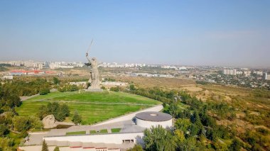 Rusya, Volgograd - 28 Ağustos 2017: Heykel vatan aramalar! -anıt-Ensemble Heroes of Stalingrad Savaşı Mamayev Kurgan Tarih için kompozisyon Merkezi
