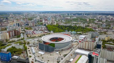Rusya, Ekaterinburg - 30 Mayıs 2018: Merkez stadyum Yekaterinburg şehir. 2018, Dron dan FIFA futbol konumuyla eşleşen  