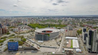 Rusya, Ekaterinburg - 30 Mayıs 2018: Merkez stadyum Yekaterinburg şehir. 2018, Dron dan FIFA futbol konumuyla eşleşen  
