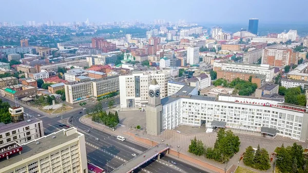Ryssland Krasnojarsk Juli 2018 Staden Klockan Teatertorget Stadsadministrationen Panorama Över — Stockfoto