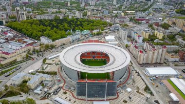 Rusya, Ekaterinburg - 30 Mayıs 2018: Merkez stadyum Yekaterinburg şehir. 2018, Dron dan FIFA futbol konumuyla eşleşen  