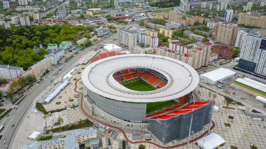 Rusya, Ekaterinburg - 30 Mayıs 2018: Merkez stadyum Yekaterinburg şehir. 2018, Dron dan FIFA futbol konumuyla eşleşen  