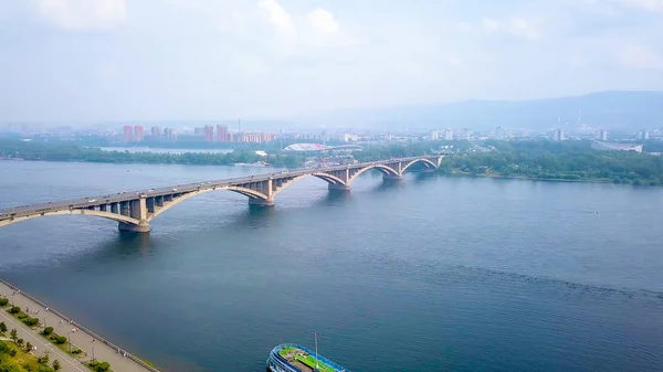 Ryssland Krasnojarsk Juli 2018 Jenisej Floden Gemensam Brygga Panorama Över — Stockfoto