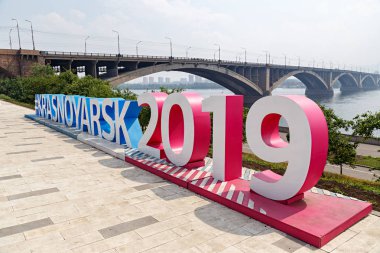 Rusya, Krasnoyarsk - 23 Temmuz 2018: Yazıt Krasnoyarsk Dünya Üniversiteler Kış Oyunları yüklü 2019