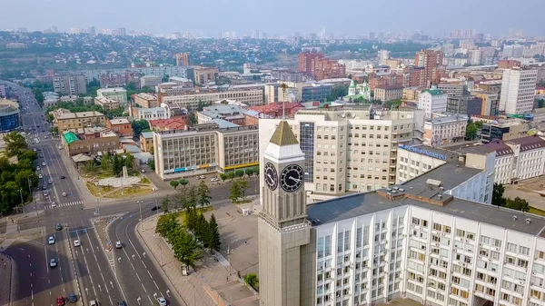 Rússia Krasnoyarsk Julho 2018 Relógio Cidade Praça Teatro Administração Municipal — Fotografia de Stock