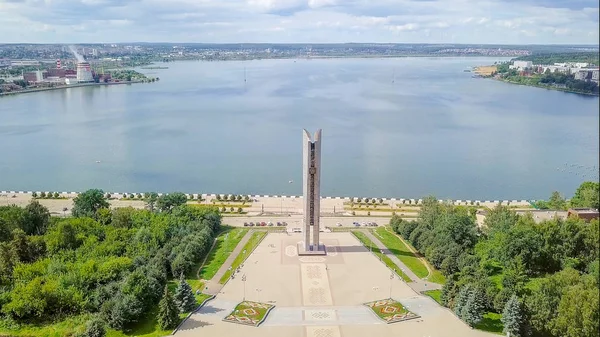 Rusia Izhevsk Agustus 2017 Monumen Selamanya Dengan Rusia Persahabatan Rakyat — Stok Foto