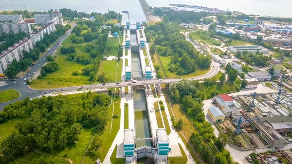 Novosibirsk Hidroelektrik Santrali Nehri Üzerinden Dron Üzerinde Nakliye Geçidi — Stok fotoğraf