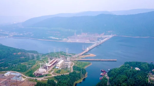 Central Hidroeléctrica Krasnoyarsk Río Yenisei Rusia Dron — Foto de Stock