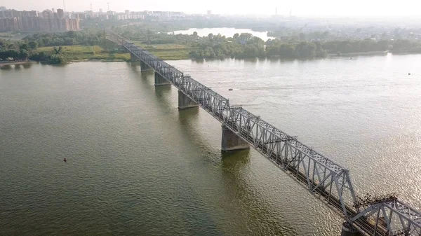 First Railway Bridge in Novosibirsk. Panorama of the city of Novosibirsk. View on the river Ob. Russia, From Dron — Stock Image First Railway Bridge Novosibirsk Panorama City Novosibirsk View River Russia Stock Photo