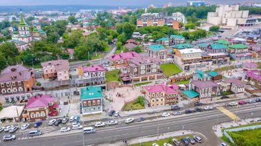 Rusya, Irkutsk - 26 Temmuz 2018: 130 çeyrek (ayrıca Irkutsk yerleşmesi), Irkutsk, Rusya, dan Dron  