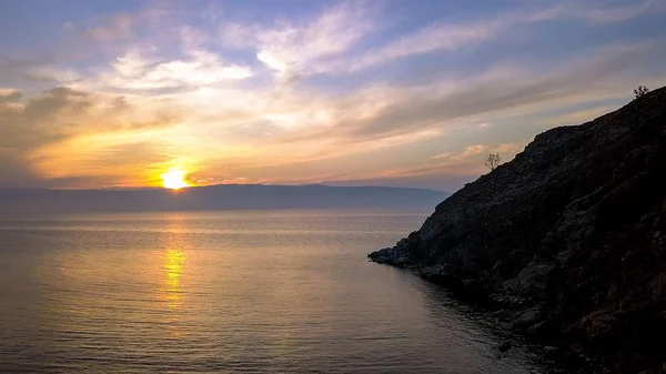 Russland Baikalsee Insel Olchon Sonnenuntergang Über Kleiner Meeresbucht Von Drohne — Stockfoto