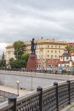 Rusya, Irkutsk - 25 Temmuz 2018: Irkutsk kurucuları anıt