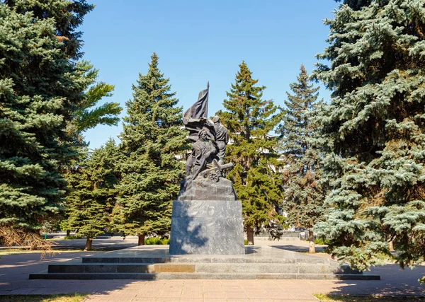 Rosja Saratov Sierpnia 2017 Pomnik Bojowników Rewolucji 1917 Pomnik Wieczny — Zdjęcie stockowe