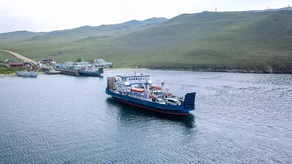 Rusya Olkhon Temmuz 2018 Bağlama Feribot Meni Batagayev Deniz Baykal — Stok fotoğraf
