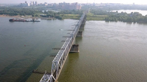 Första Järnvägsbron Novosibirsk Panorama Över Den Staden Novosibirsk Visa Floden — Stockfoto