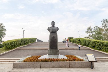 Rusya, Irkutsk - 25 Temmuz 2018: Genel bir ordu Beloborodov, iki kez Sovyetler Birliği Kahramanı anıt