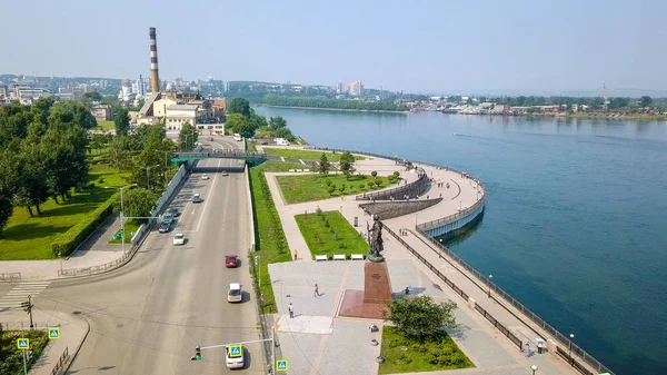 Ιρκούτσκ Ρωσία Ανάχωμα Του Ποταμού Angara Μνημείο Για Τους Ιδρυτές — Φωτογραφία Αρχείου
