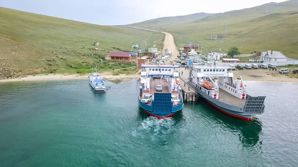 Rússia Olkhon Julho 2018 Ferry Semen Batagayev Olkhon Gate Cais — Fotografia de Stock