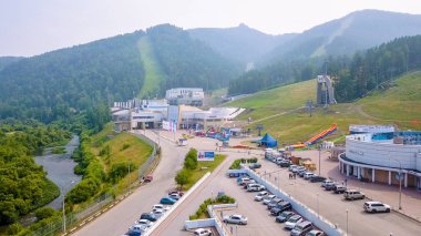 Rusya, Krasnoyarsk - 23 Temmuz 2018: Funpark Bobrovy oturumu tüm sezon spor ve Entretainment Park, Dron  
