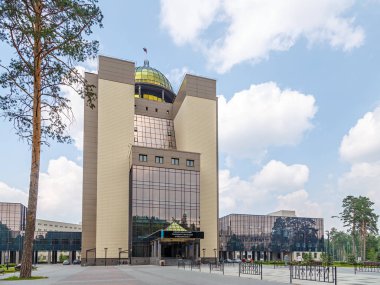 Rusya, Novosibirsk - 20 Temmuz 2018: Novosibirsk Devlet Üniversitesi. NSU - gerçek bilim. Yeni bina