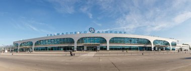 Novosibirsk, Rusya - 17 Ağustos 2018: Tolmachevo Uluslararası Havalimanı