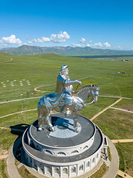 Mongolië Ulaanbaatar Augustus 2018 Paardensport Standbeeld Van Dzjengis Khan Zonnig — Stockfoto