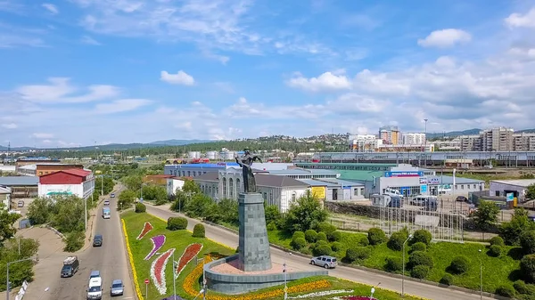 Rosja Ułan Ude Sierpień 2018 Gościnni Buriacji Pomnik Rzeźba Banki — Zdjęcie stockowe