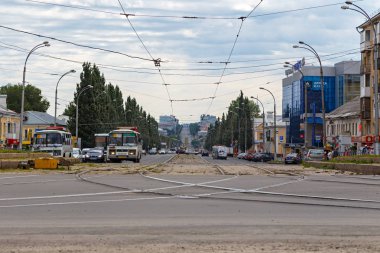 Rusya, Kemerovo - 21 Temmuz 2018: Görünüm, Lenin Caddesi İstasyon Meydanı